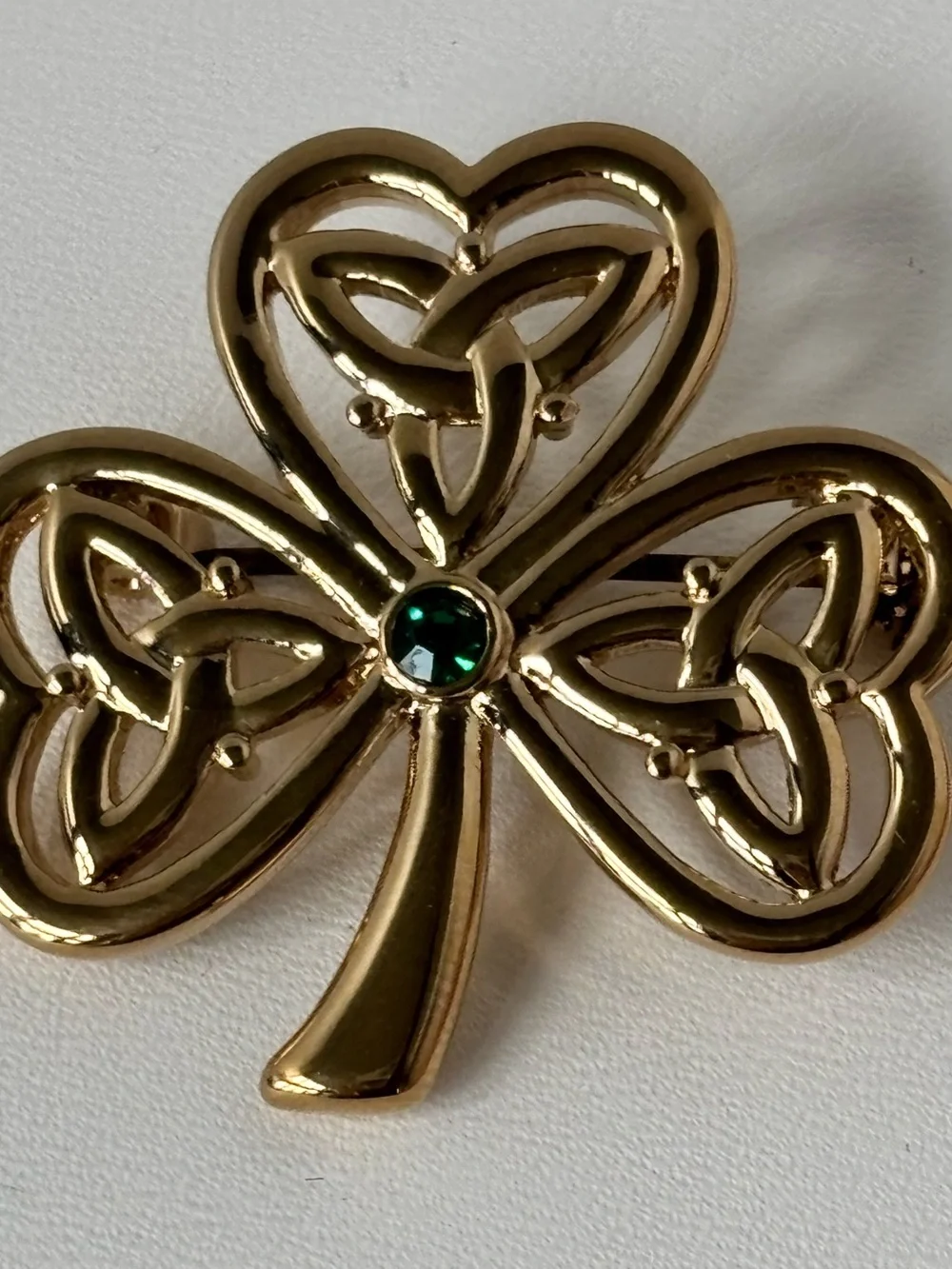 18K Gold Plated Shamrock  Brooch with Trinity Knot Leaves and Green Stone